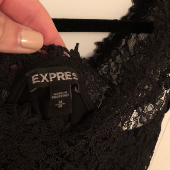 Express sleeveless shirt - Picture 3 of 3